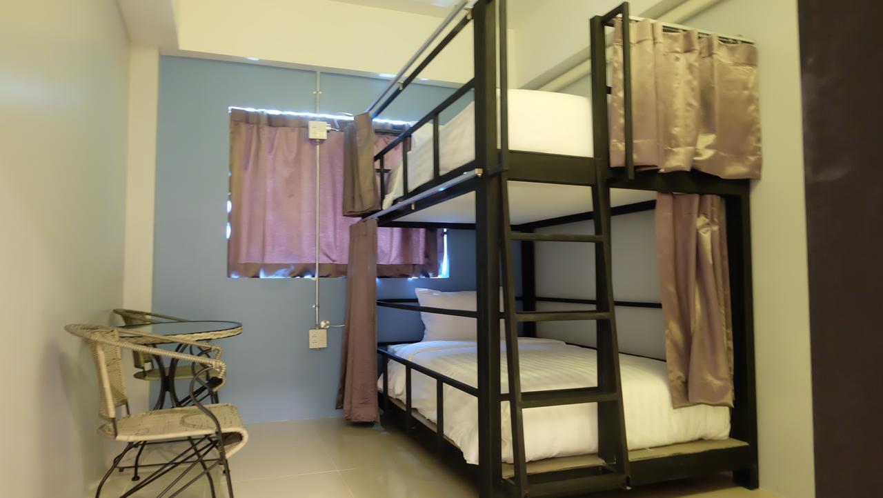 Airport Hostel Phuket Nai Yang Bagian luar foto