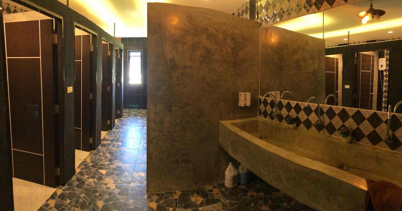Airport Hostel Phuket Nai Yang Bagian luar foto